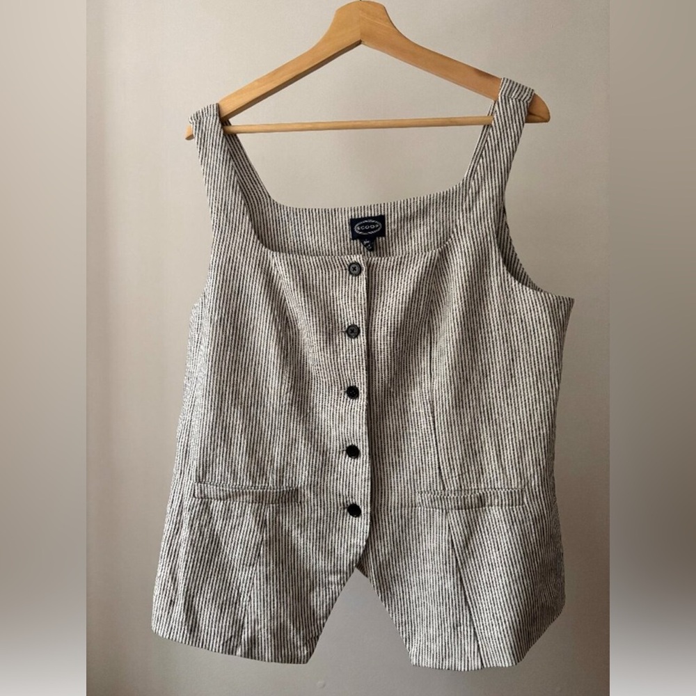 Square Neck Linen Pinstriped Vest